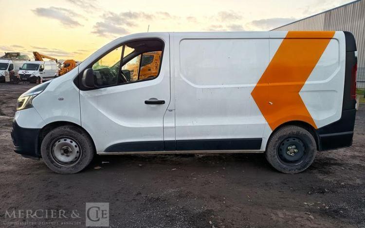 RENAULT TRAFIC 1.6 DCI 95 1T0 L1H1 GRAND-CONFORT 97292 KMS – ANNEE 2020 BLANC FR-824-RH