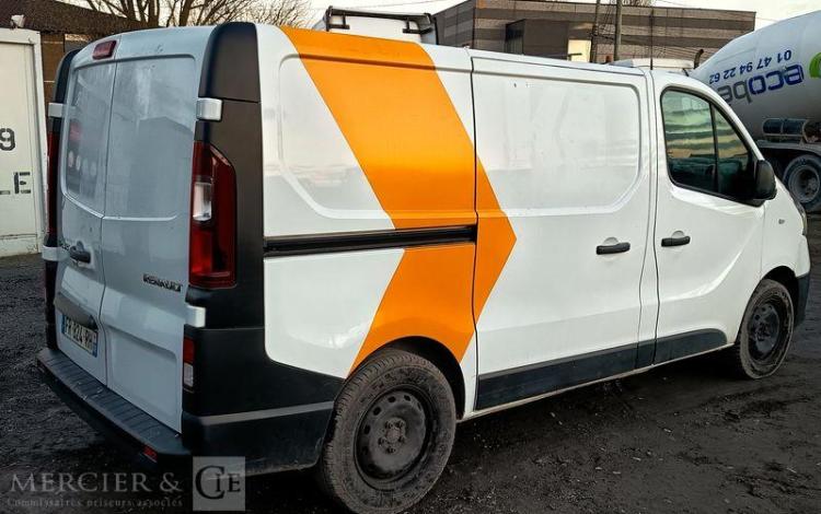 RENAULT TRAFIC 1.6 DCI 95 1T0 L1H1 GRAND-CONFORT 97292 KMS – ANNEE 2020 BLANC FR-824-RH