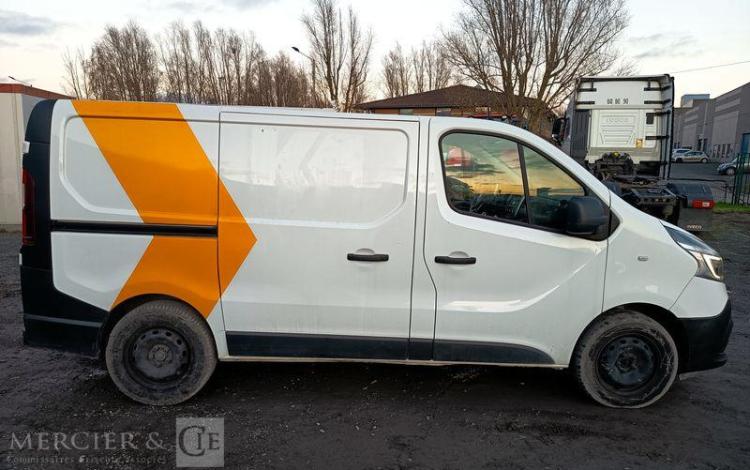 RENAULT TRAFIC 1.6 DCI 95 1T0 L1H1 GRAND-CONFORT 97292 KMS – ANNEE 2020 BLANC FR-824-RH