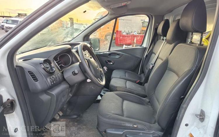 RENAULT TRAFIC 1.6 DCI 95 1T0 L1H1 GRAND-CONFORT 97292 KMS – ANNEE 2020 BLANC FR-824-RH