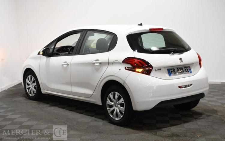 PEUGEOT 208 AFFAIRE 5P PREMIUM BLUE HDI BLANC FR-838-EE