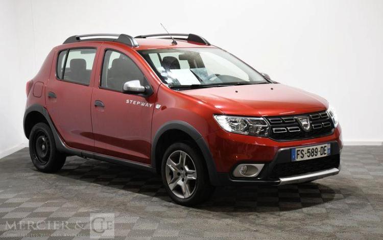 DACIA SANDERO URBAN STEPWAY SCE 75 ROUGE FS-589-DE