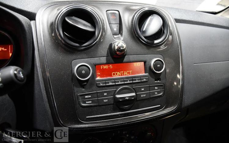 DACIA SANDERO URBAN STEPWAY SCE 75 ROUGE FS-589-DE