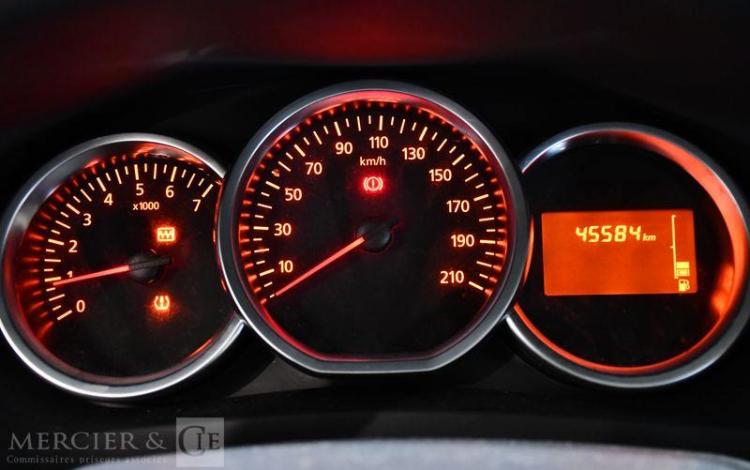 DACIA SANDERO URBAN STEPWAY SCE 75 ROUGE FS-589-DE