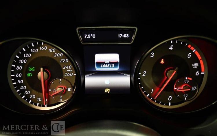 MERCEDES CLA SHOOTING BREAK CDI 200 NOIR FS-796-PT