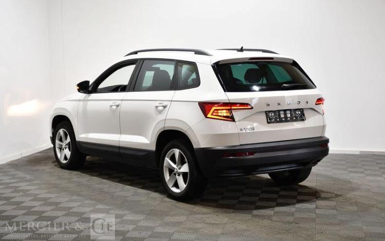 SKODA KAROQ 1.6 TDI 115 BUSINESS DSG BLANC FS-970-DS