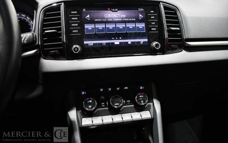 SKODA KAROQ 1.6 TDI 115 BUSINESS DSG BLANC FS-970-DS