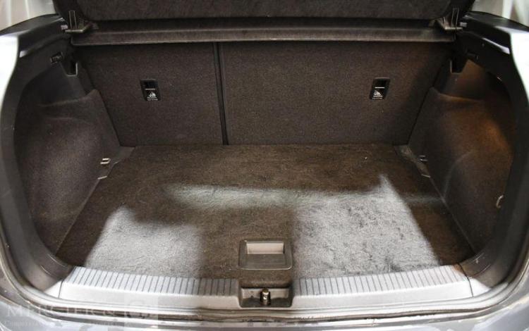 VOLKSWAGEN T CROSS 1,0 TSI 115CH DSG7 LOUNGE GRIS FT-398-CS