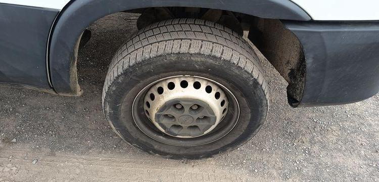 IVECO DAILY 35S14 AVEC NACELLE 141TLE – 12 M – 556 HEURES – 96199 KMS – ANNEE 2020 BLANC FT-458-RV