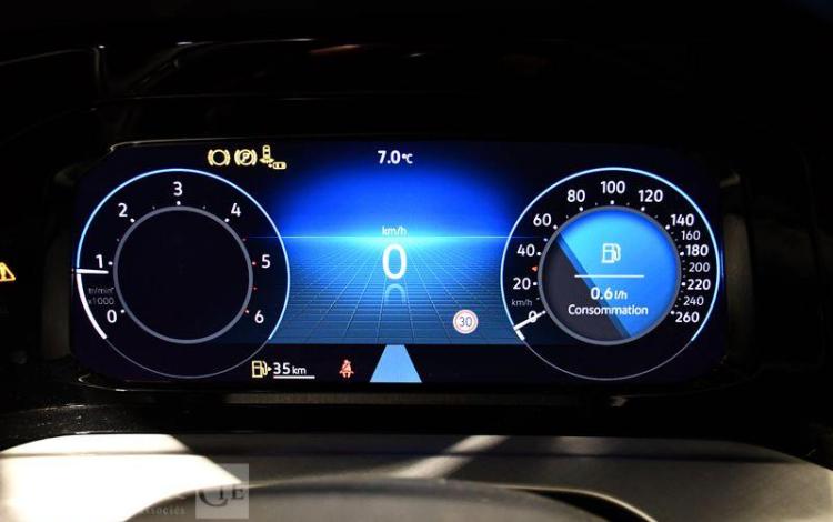 VOLKSWAGEN GOLF A8 2,0 TDI 115 NOIR FT-494-QA