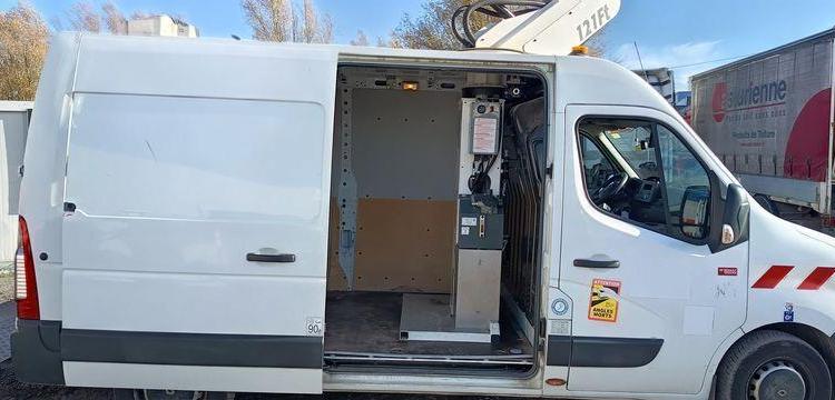 RENAULT MASTER L2H2 AVEC NACELLE FRANCE ELEVATEUR 121F – 10 M – 594 HEURES – ANNEE 2020 BLANC FV-199-MJ