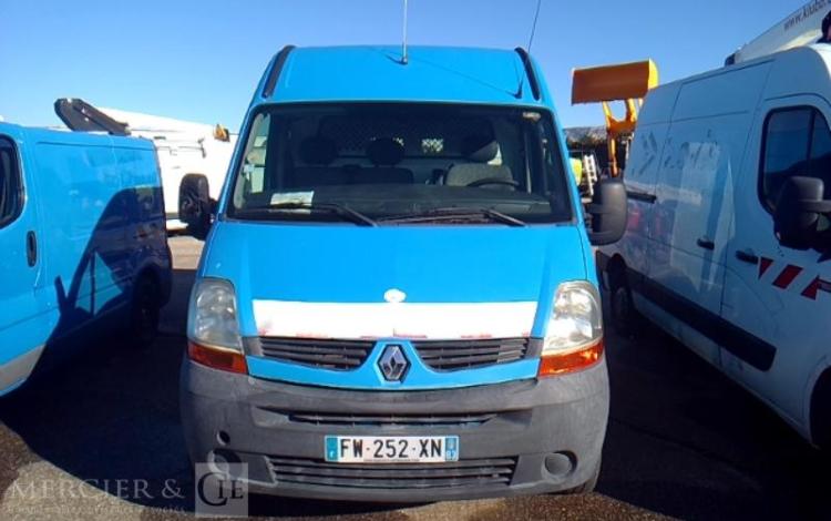 RENAULT MASTER 2.5 DCI 100 35 L2H2 CONFORT BLEU FW-252-XN