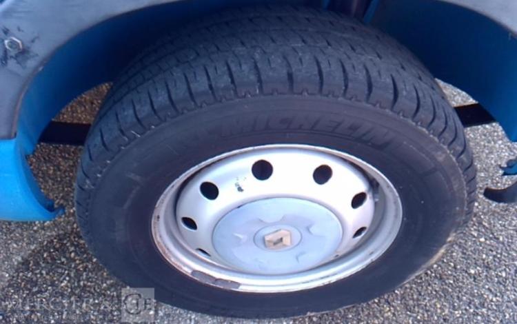 RENAULT MASTER 2.5 DCI 100 35 L2H2 CONFORT BLEU FW-252-XN