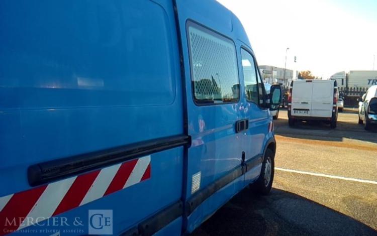RENAULT MASTER 2.5 DCI 100 35 L2H2 CONFORT BLEU FW-252-XN