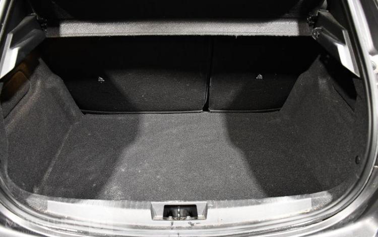 PEUGEOT 208 1.2 PURETECH 75 LIKE GRIS FW-267-CX