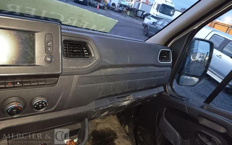 RENAULT MASTER BLEU FW-493-FB