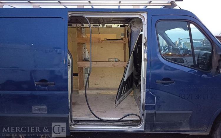 RENAULT MASTER BLEU FW-493-FB