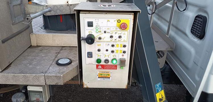 IVECO DAILY 35S14H AVEC NACELLE FRANCE ELEVATEUR 141 TLE – 12M – 344 HEURES- AN 2020 BLANC FW-805-AX