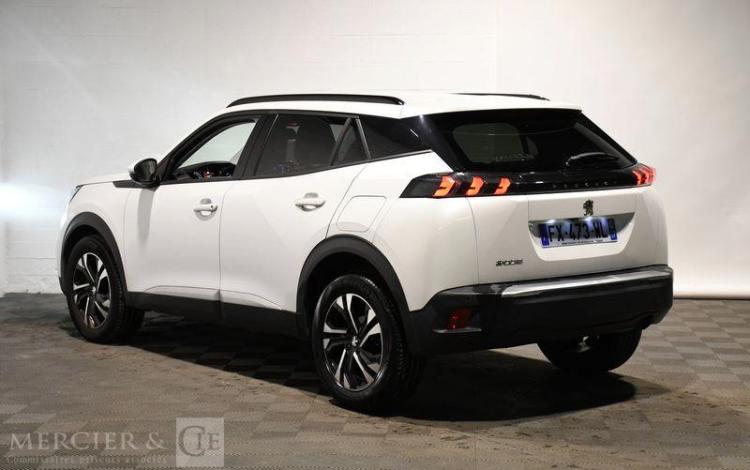 PEUGEOT 2008 ALLURE PURETECH 100 BLANC FX-473-WL