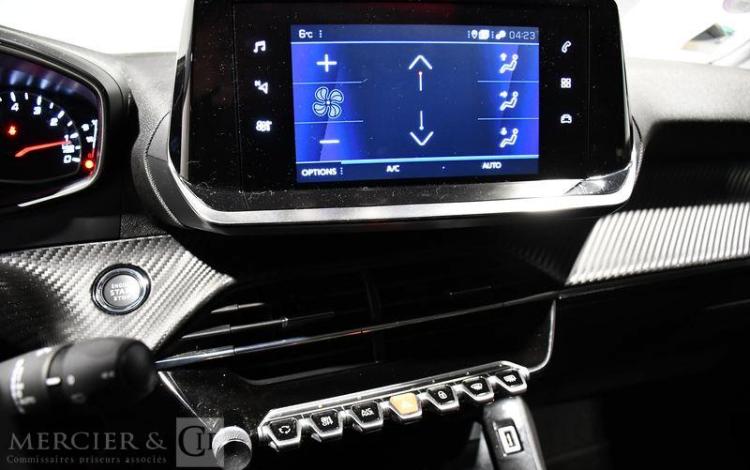 PEUGEOT 2008 ALLURE PURETECH 100 BLANC FX-473-WL