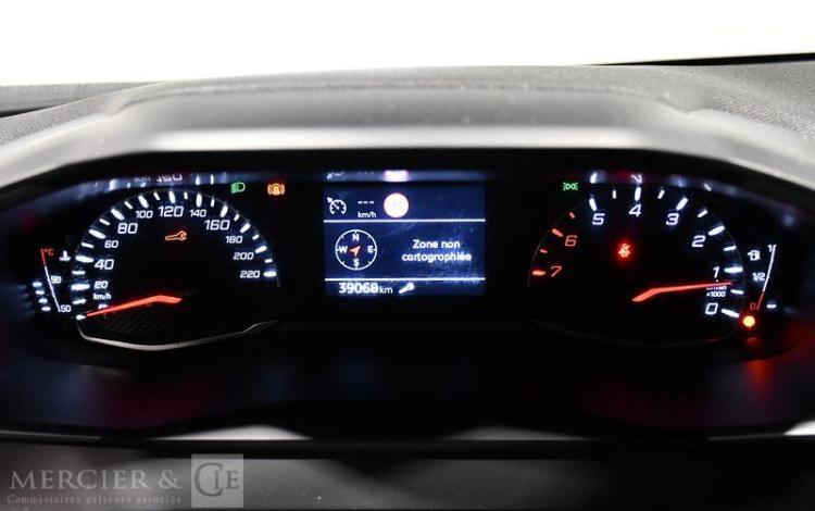 PEUGEOT 2008 ALLURE PURETECH 100 BLANC FX-473-WL