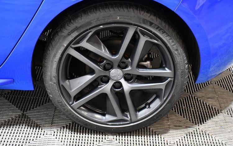 PEUGEOT 308 GT PACK BLUEHDI 130 BLEU FY-086-KC