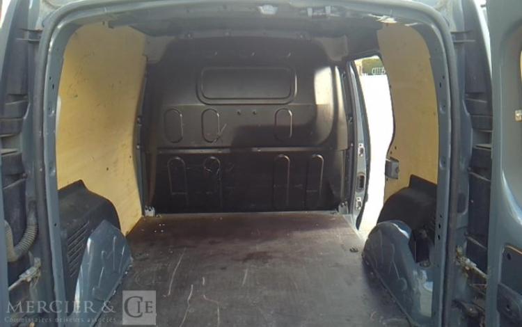 NISSAN NV250 GRIS FY-190-BF