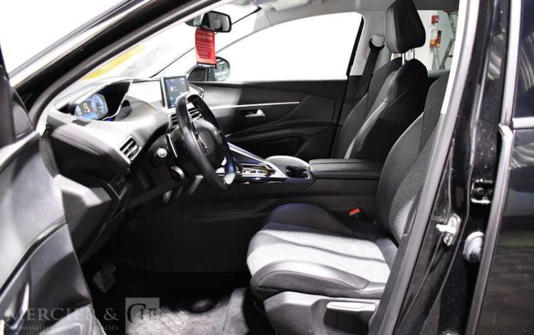 PEUGEOT 3008 HDI 130 ALLURE EAT8 NOIR FY-677-QY