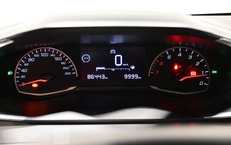 PEUGEOT 208 STE 1,6 BLUE HDI 100 PREMIUM PACK BLANC FZ-500-FH