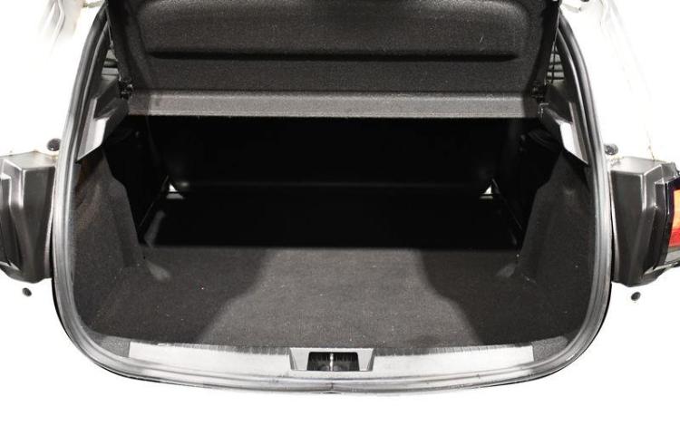 PEUGEOT 208 STE 1,6 BLUE HDI 100 PREMIUM PACK BLANC FZ-840-FA