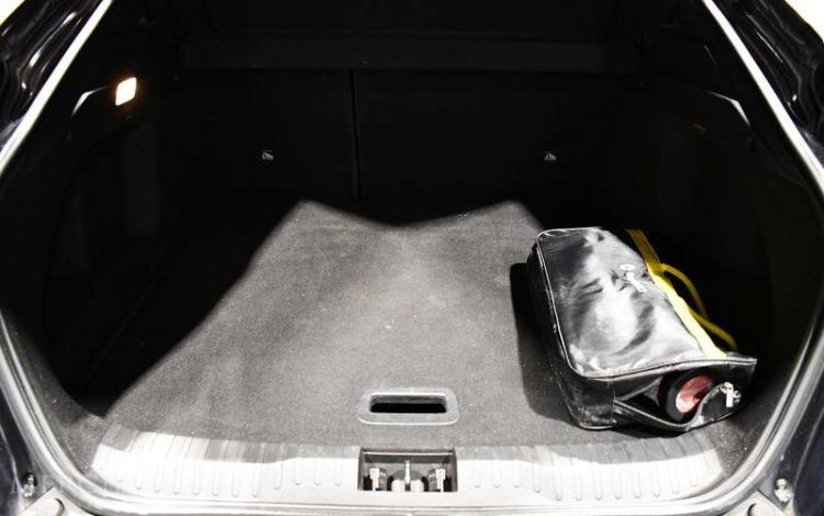 RENAULT ARKANA RS LINE E-TECH HYBRIDE 145 NOIR GA-124-TT