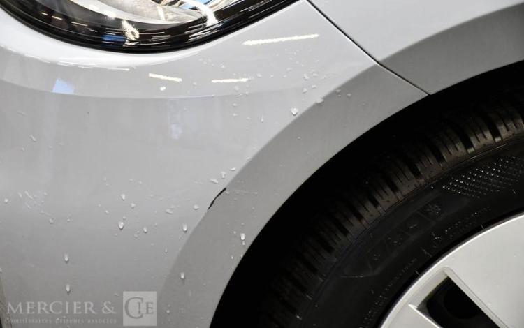 VOLKSWAGEN ID3 GRIS GA-935-GV