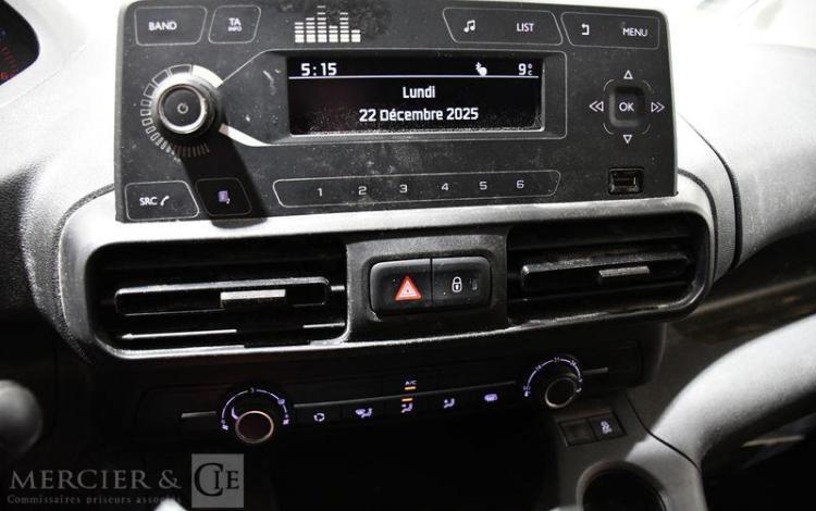 PEUGEOT PARTNER PREMIUM STANDARD 650kg  BLUEHDI BLANC GA-993-JL