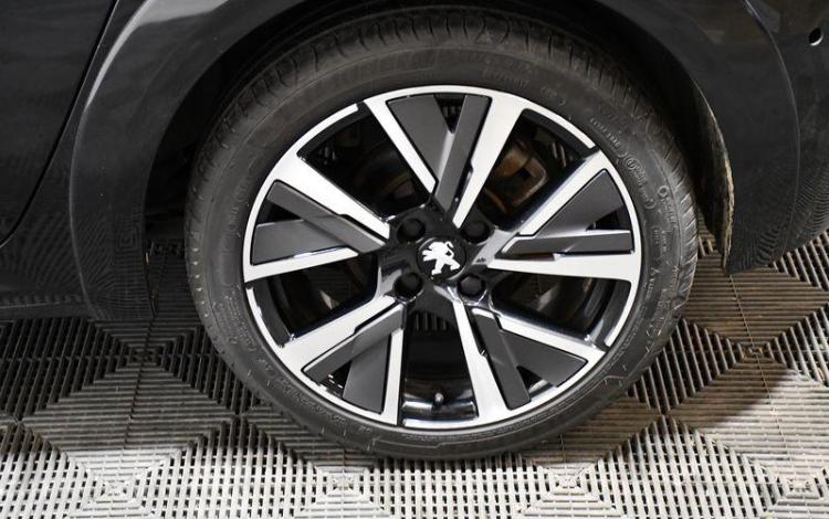 PEUGEOT 208 PURETECH 100CH GT S&S BVM6 5P NOIR GB-579-QY