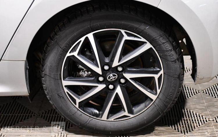 TOYOTA YARIS vente uniquement à pro car immo police GRIS GB-814-HZ