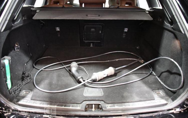 VOLVO XC60 T6 INSLUX 4M NOIR GB-822-XL