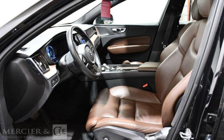 VOLVO XC60 T6 INSLUX 4M NOIR GB-822-XL