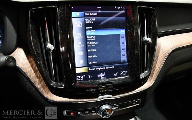 VOLVO XC60 T6 INSLUX 4M NOIR GB-822-XL