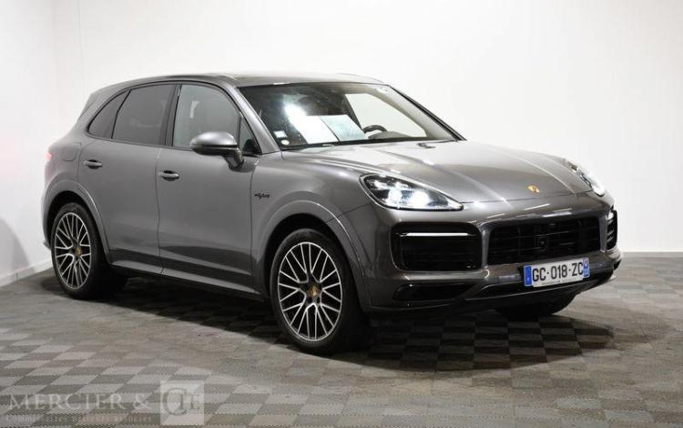 PORSCHE CAYENNE 3,0 E – HYBRID GRIS GC-018-ZC
