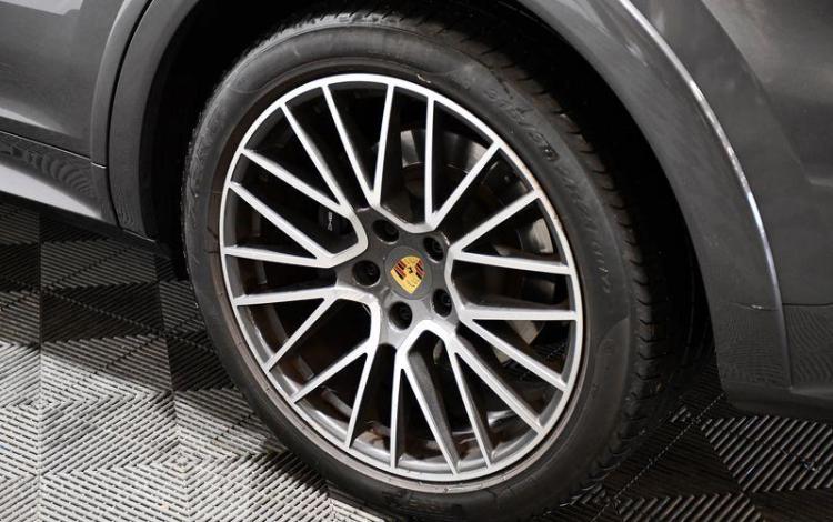 PORSCHE CAYENNE 3,0 E – HYBRID GRIS GC-018-ZC