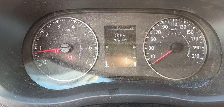 RENAULT MASTER AVEC NACELLE KLUBB KL32 / 10 M -DIESEL – 271 HEURES – 29791 KMS – AN 2016 BLANC GC-197-VK