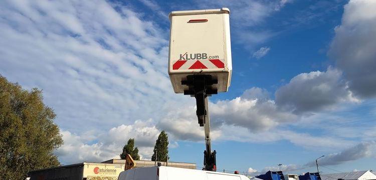 RENAULT MASTER AVEC NACELLE KLUBB KL32 / 10 M -DIESEL – 271 HEURES – 29791 KMS – AN 2016 BLANC GC-197-VK