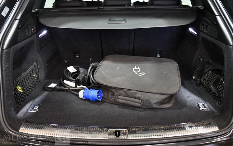 AUDI Q5 NOIR GC-489-NY