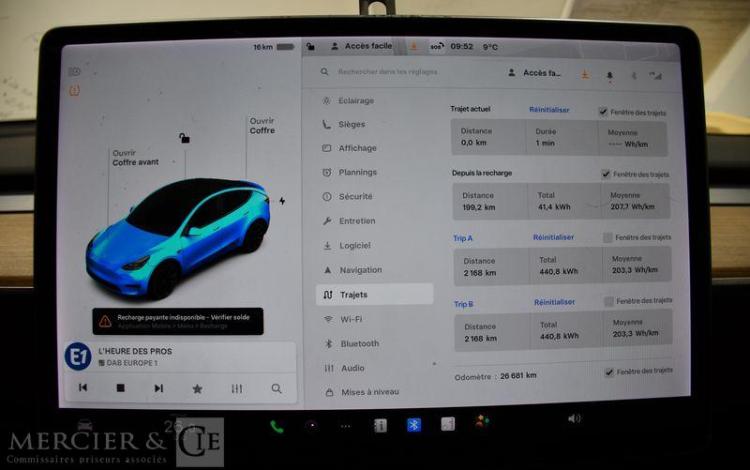 TESLA MODEL Y LONG RANGE 4M BLEU GC-647-ZP