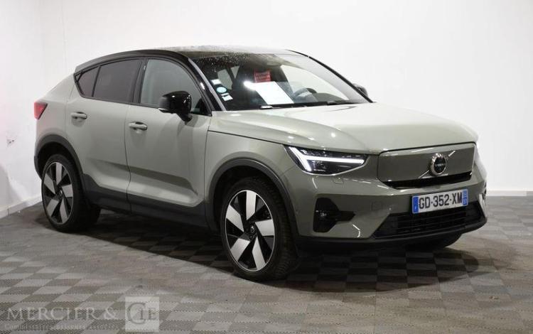 VOLVO C40 FIRST EDITION VERT GD-352-XM