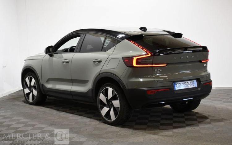 VOLVO C40 FIRST EDITION VERT GD-352-XM