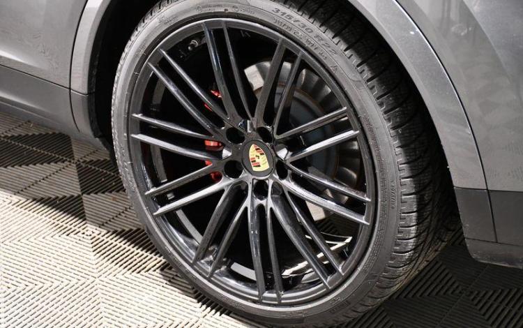 PORSCHE CAYENNE COUPE 3,0 V6 E-HYBRID  GD-671-BP