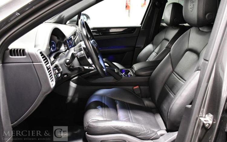 PORSCHE CAYENNE COUPE 3,0 V6 E-HYBRID  GD-671-BP