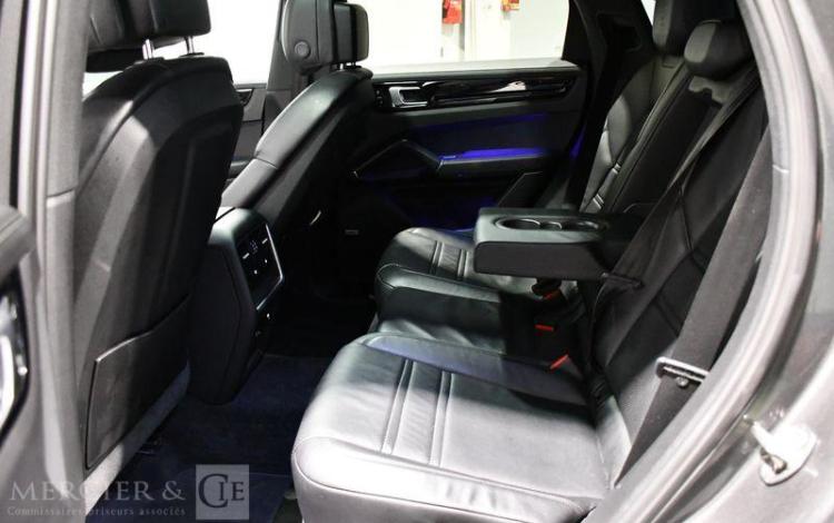 PORSCHE CAYENNE COUPE 3,0 V6 E-HYBRID  GD-671-BP