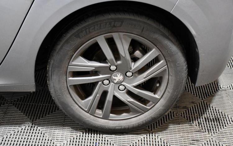 PEUGEOT 208 1,5 BLUEHDI GRIS GE-079-QF